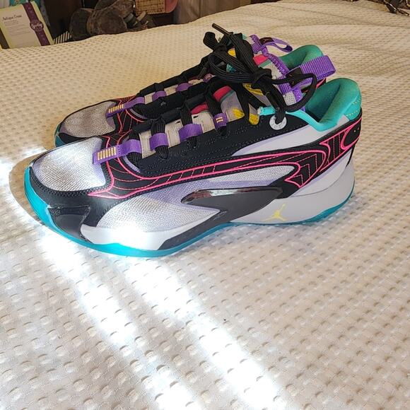 JORDAN EUC LUKA 2PF MENS SIZE 9 WOLF GREY/HYPER JADE  BASKETBALL SNEAKERS SHOES main image 7